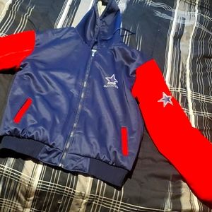 New 3x Dallas cowboys warm jacket with hood. Its2x
